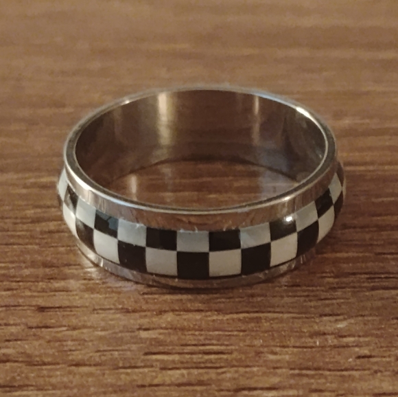 Stainless Steel Unisex Ring Black And White Checkered Pattern Size 10 - Picture 2 of 3